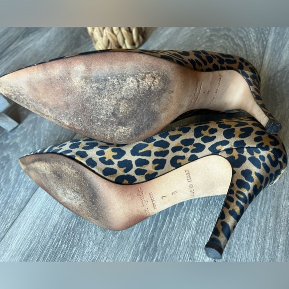 Kate spade satin cheetah leopard pointed toe pumps. Made in Italy. Size 7 - Picture 7 of 10